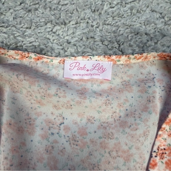 Pink Lily Blouse Womens Small Bell Sleeves Tie Front Floral Print BOHO Cottage - Picture 2 of 4